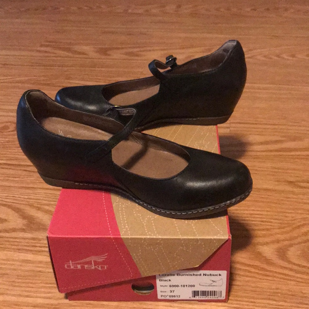Dansko Loralie Mary Jane wedge size 37